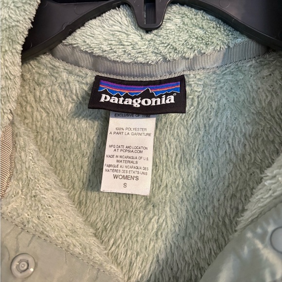 Patagonia Women's size small Re-roll snap T pullover in arctic mint - Picture 5 of 6